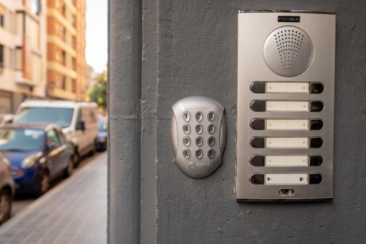 Bright, Brand New & Very Comfortable Apartment Valencia Exterior foto